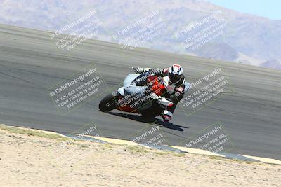 media/May-14-2022-SoCal Trackdays (Sat) [[7b6169074d]]/Bowl (1120am)/